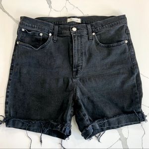 Madewell High-Rise Mid-Length Denim Shorts in Lunar Wash - Size 32